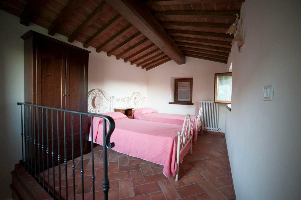 Podere Verdi Colline ป็อปปี ภายนอก รูปภาพ